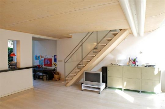 plafond entresolvloer - Herbestemming oude katholieke school naar Appartementen, Amsterdam | BEELEN CS architecten / Thallia groep Weert - Eindhoven