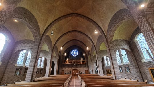 Herbestemming Sint-Andreaskerk Melick, interieur 02 I Thallia groep Weert - Eindhoven